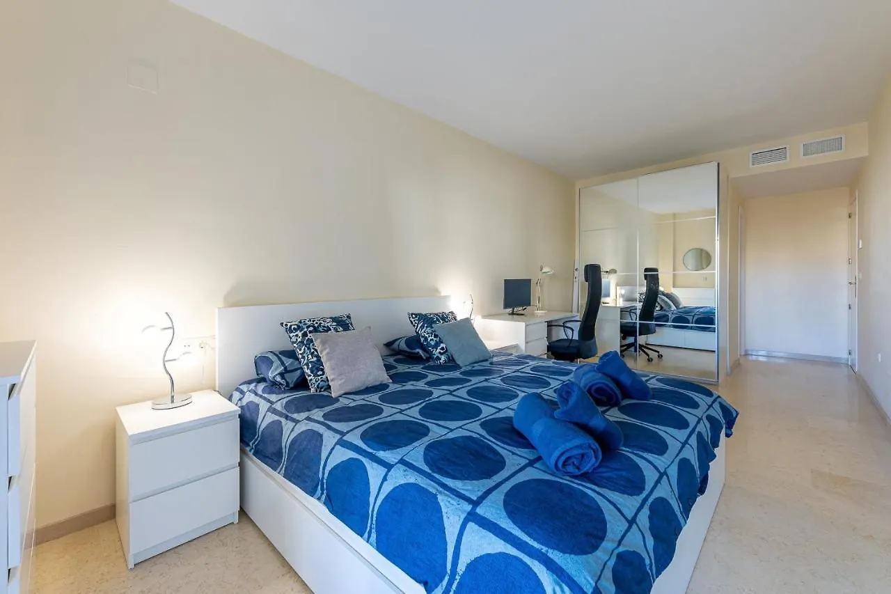 Green Hills Chic 3 Bed Apt Elviria, Marbella Apartmán
